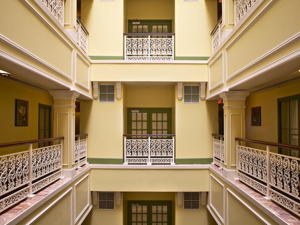 Club Wyndham La Belle Maison Новый Орлеан Экстерьер фото